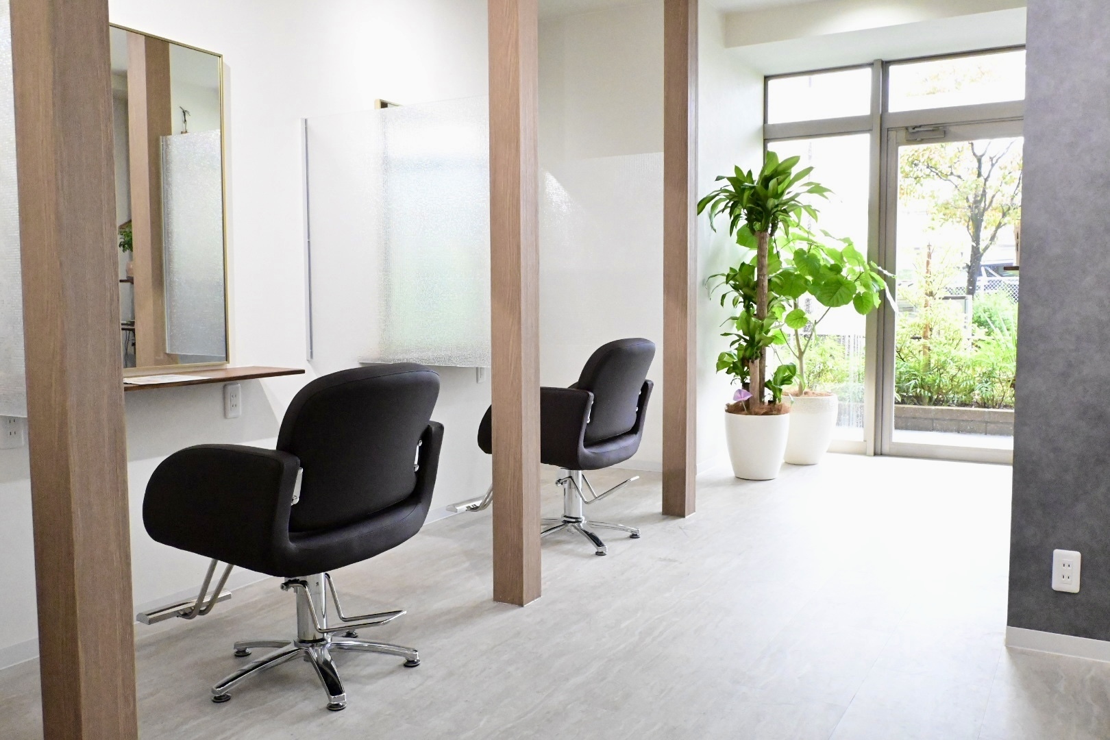 cochi Hair&Spa サロン内装